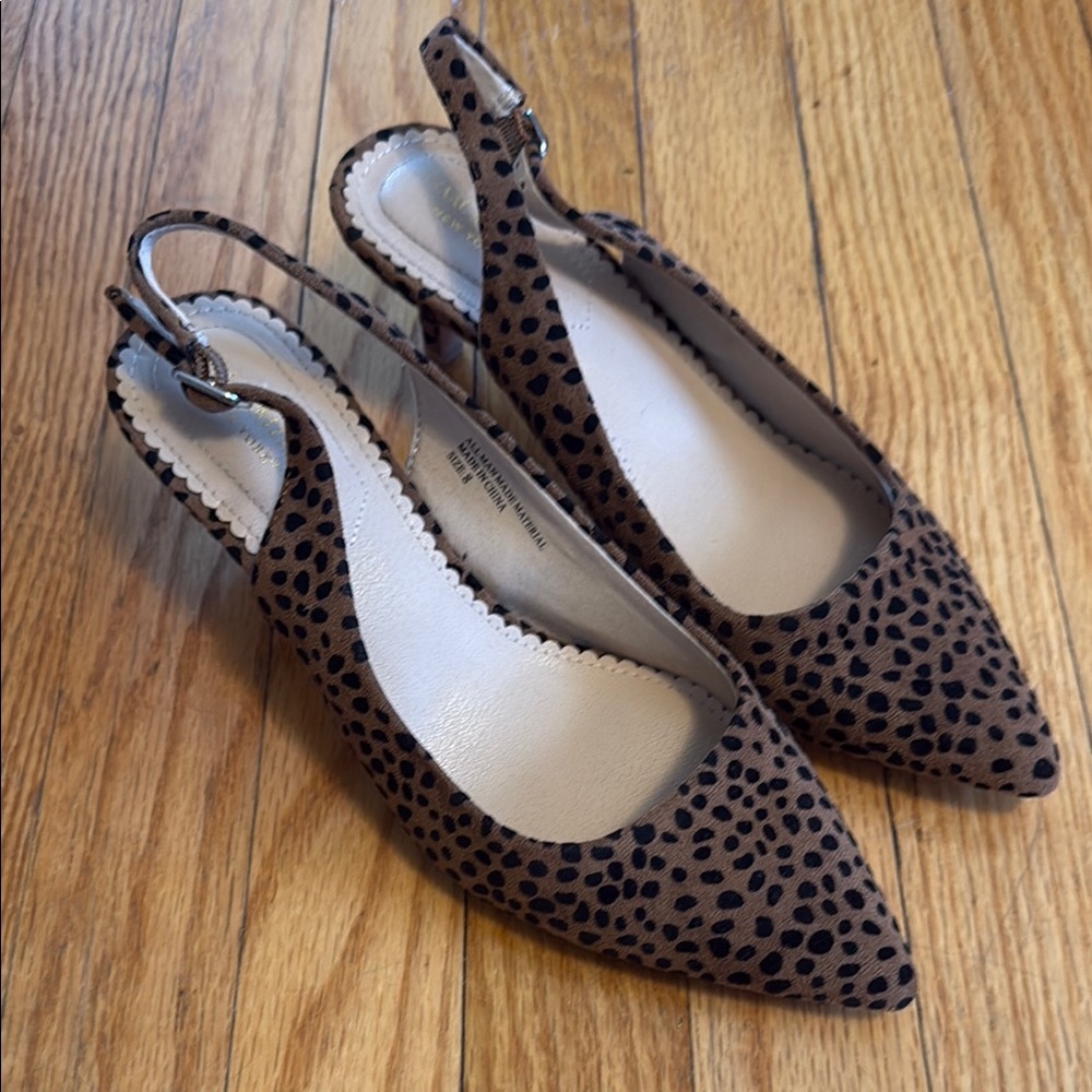 Isaac Mizrahi Brown and Black Heels
